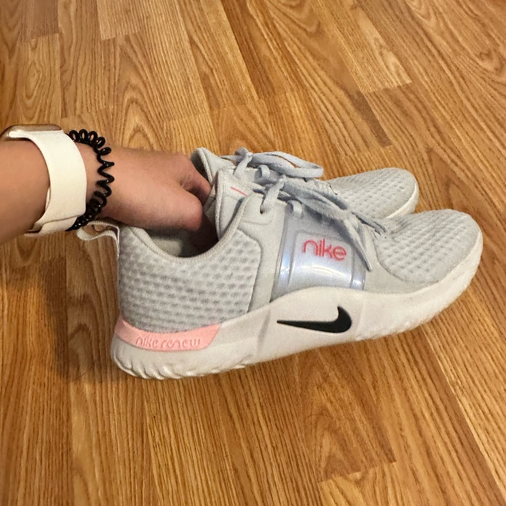 Nike Tennis Shoes